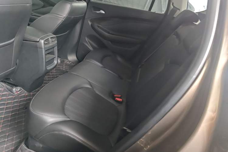 Used Buick Envision 2018 20T Two-Wheel-Drive Leading Model Left Rear Seat