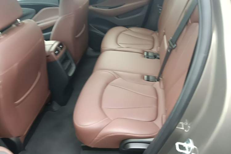 Used Buick Envision 2018 28T Four-Wheel Drive Elite Version Left Rear Seat