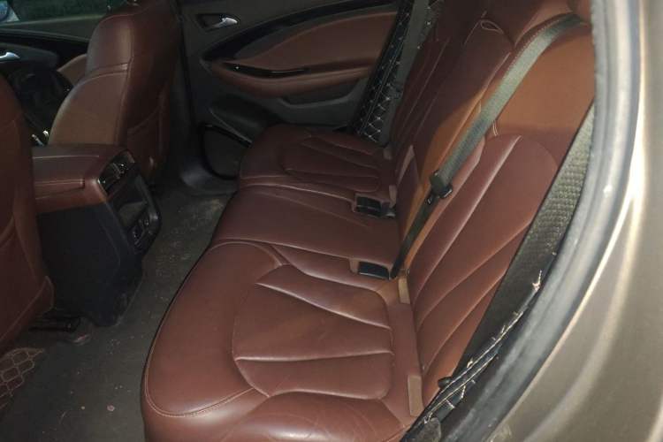Used Buick Envision 2018 28T Four-Wheel Drive Elite Version Left Rear Seat