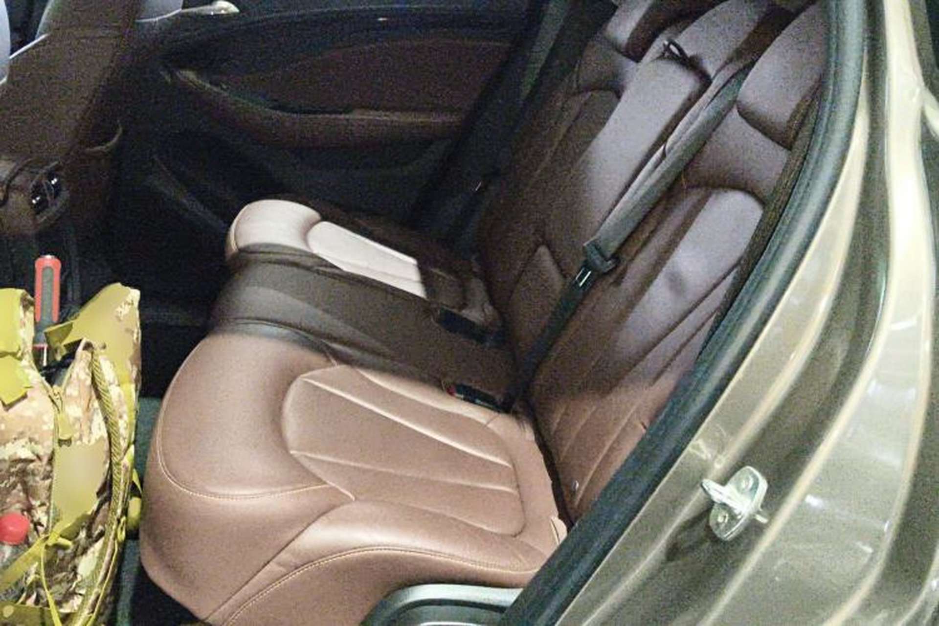 Used Buick Envision 2018 28T Four-Wheel Drive Luxury Model Left Rear Seat