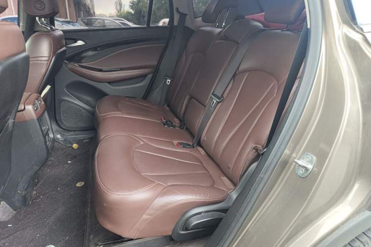 Used Buick Envision 2018 28T All-Wheel-Drive Versatile Sports Flagship Model Left Rear Seat