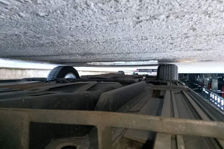 Used Buick Envision 2018 20T Two-Wheel Drive Luxury Model Left Side Sill