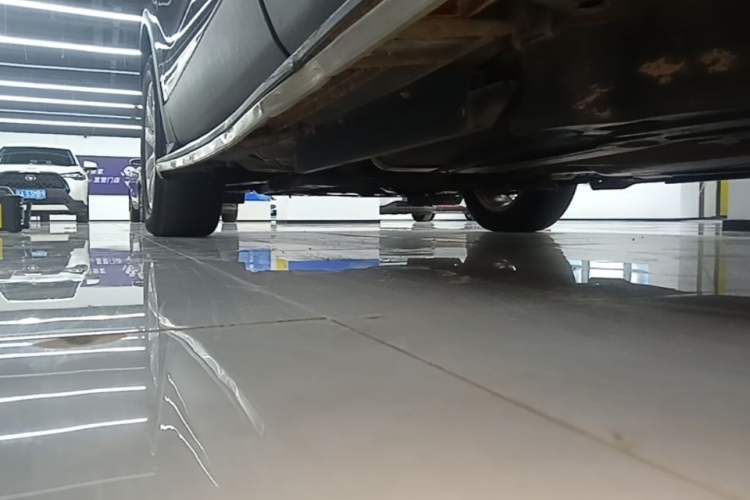 Used Buick Envision 2018 20T Two-Wheel-Drive Elite Model Left Side Sill