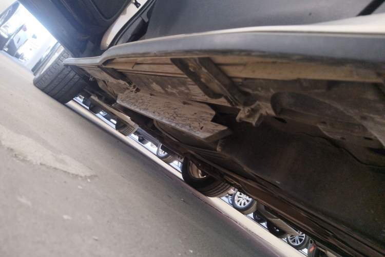 Used Buick Envision 2018 28T Four-Wheel Drive Elite Version Left Side Sill