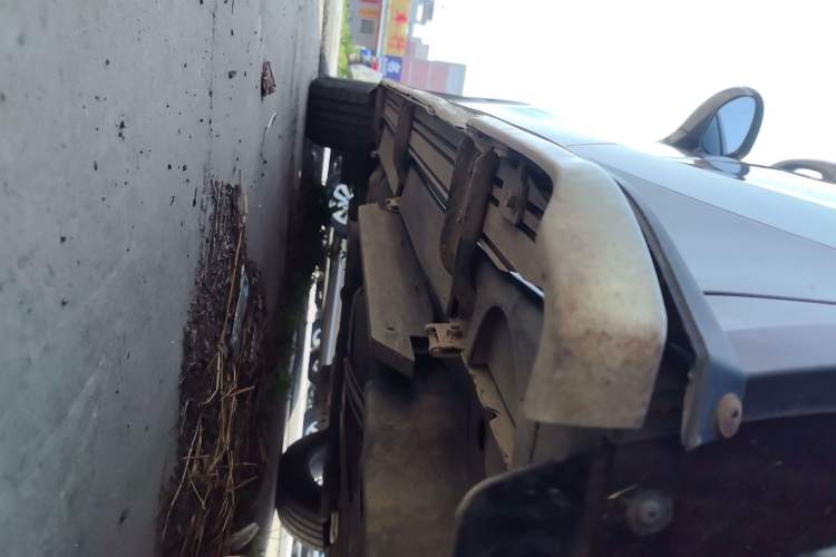 Used Buick Envision 2018 20T Two-Wheel-Drive Elite Model Left Side Sill