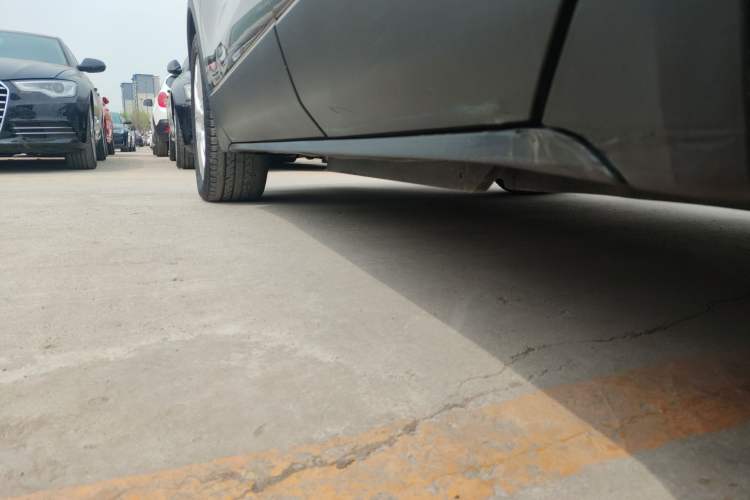 Used Buick Envision 2018 28T Four-Wheel Drive Elite Version Left Side Sill