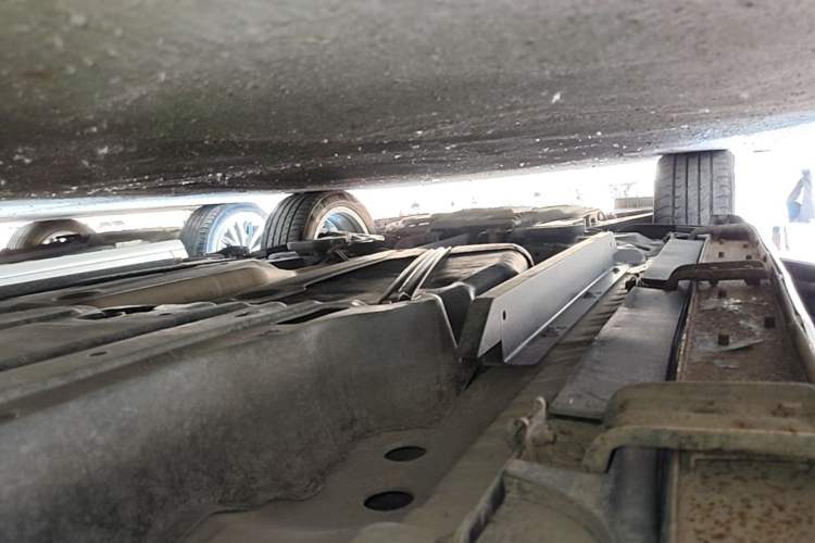 Used Buick Envision 2018 28T All-Wheel-Drive Versatile Sports Flagship Model Left Side Sill