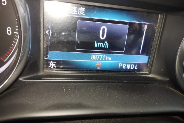Used Buick Envision 2018 28T Four-Wheel Drive Elite Version Odometer Close Up