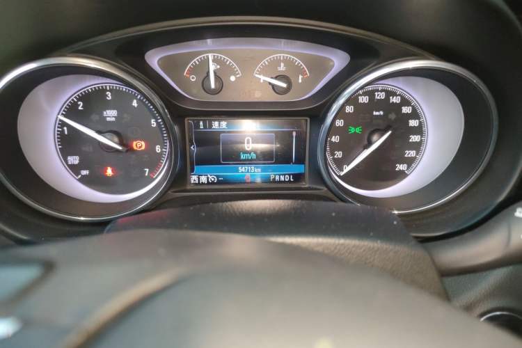 Used Buick Envision 2018 28T Four-Wheel Drive Elite Version Odometer Close Up