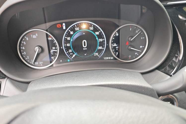 Used Buick Envision 2018 28T Four-Wheel Drive Luxury Model Odometer Close Up