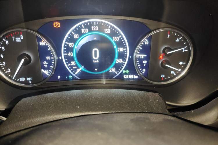 Used Buick Envision 2018 28T Four-Wheel Drive Luxury Model Odometer Close Up
