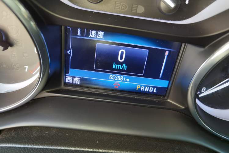 Used Buick Envision 2018 28T Four-Wheel Drive Elite Version Odometer Close Up