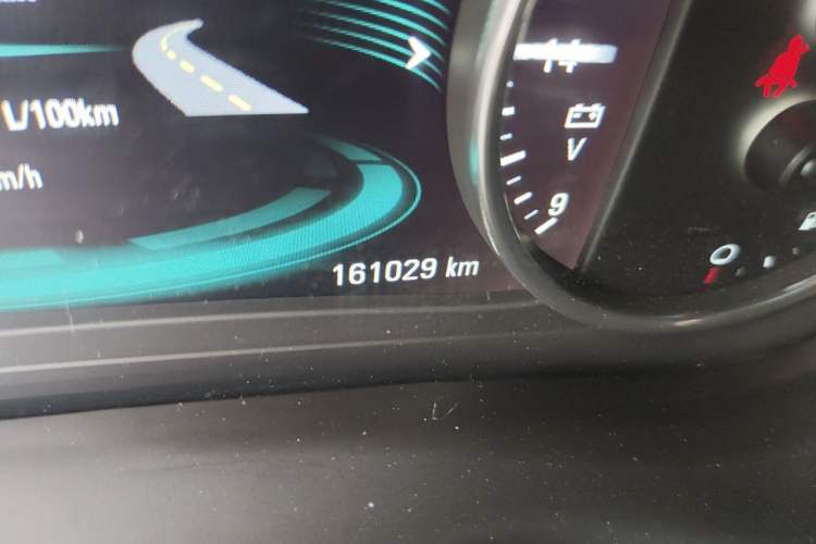 Used Buick Envision 2018 28T All-Wheel-Drive Versatile Sports Flagship Model Odometer Close Up