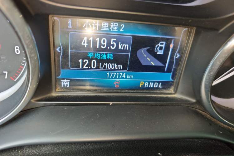 Used Buick Envision 2018 28T Four-Wheel Drive Elite Version Odometer Close Up