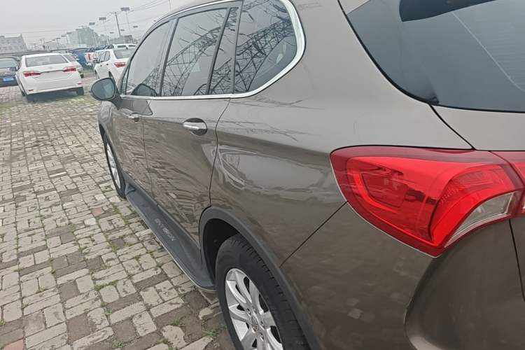 Used Buick Envision 2018 20T Two-Wheel-Drive Elite Model Rear Left 45 Deg