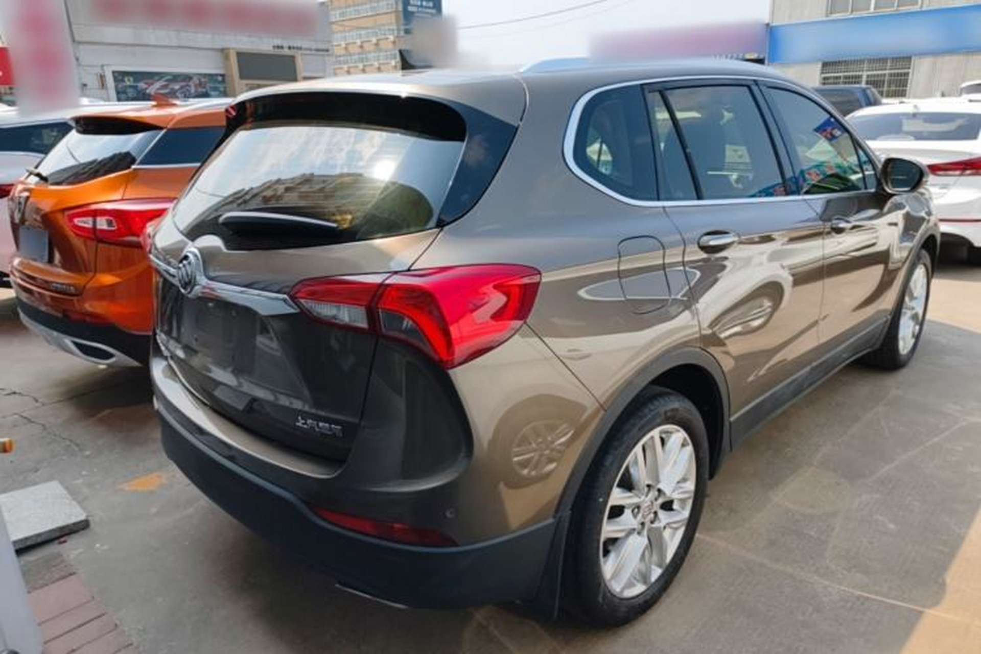 Used Buick Envision 2018 28T Four-Wheel Drive Luxury Model Rear Right 45 Deg