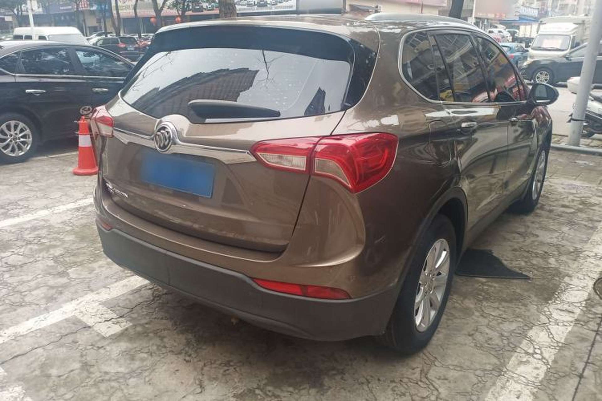 Used Buick Envision 2018 20T Two-Wheel-Drive Elite Model Rear Right 45 Deg
