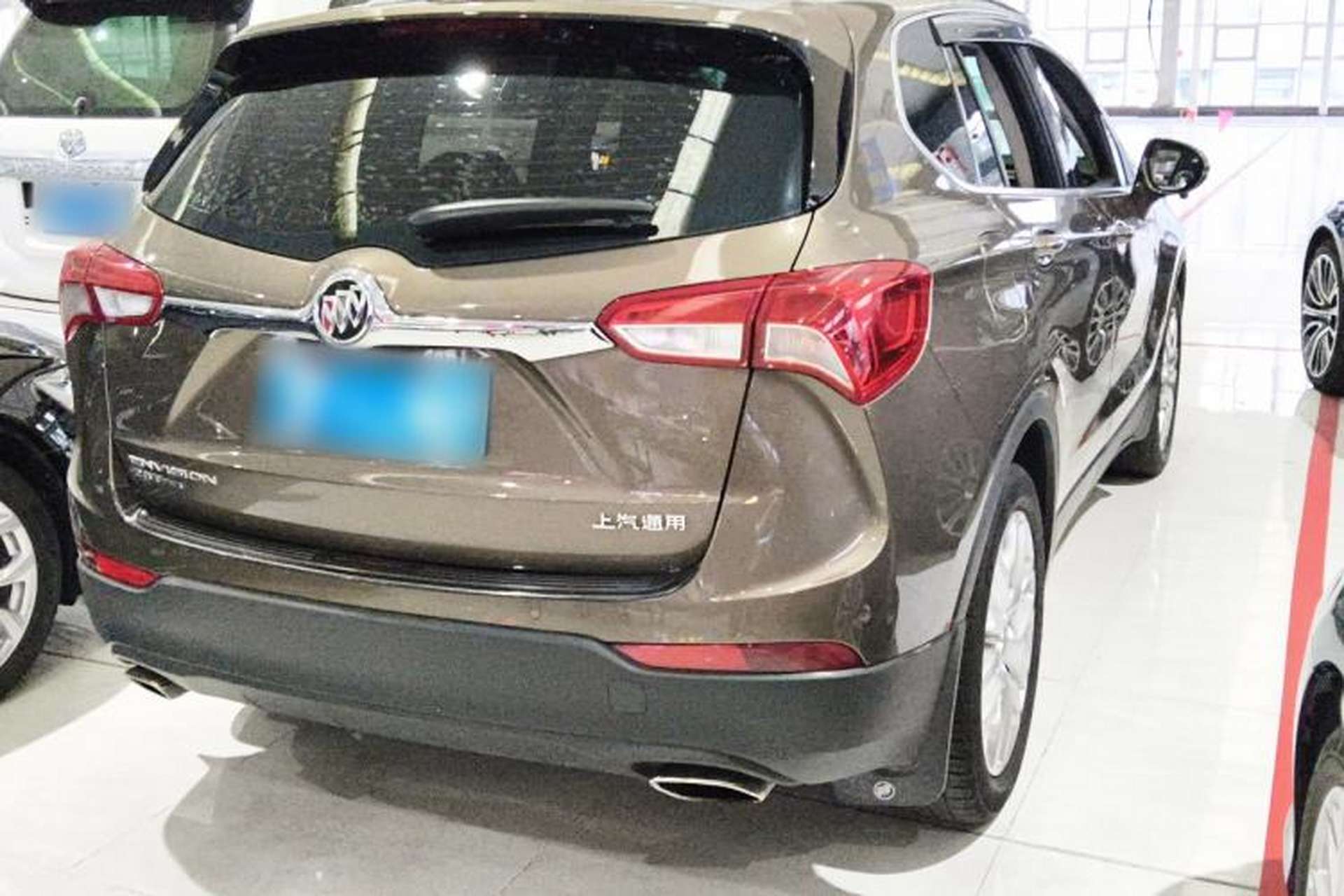 Used Buick Envision 2018 28T Four-Wheel Drive Luxury Model Rear Right 45 Deg
