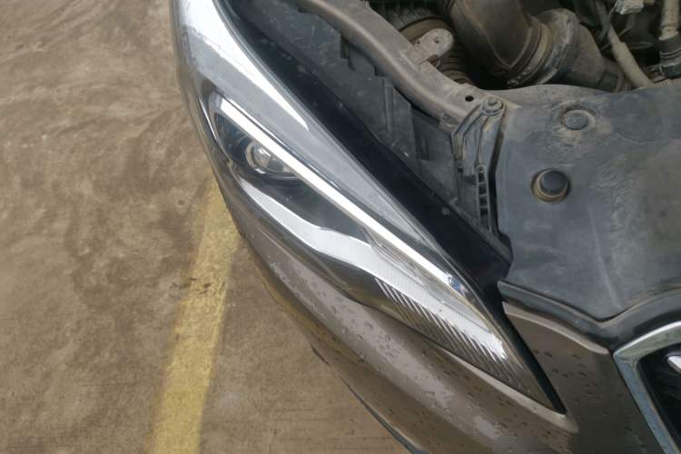 Used Buick Envision 2018 20T Two-Wheel-Drive Leading Model Right Front Headlight