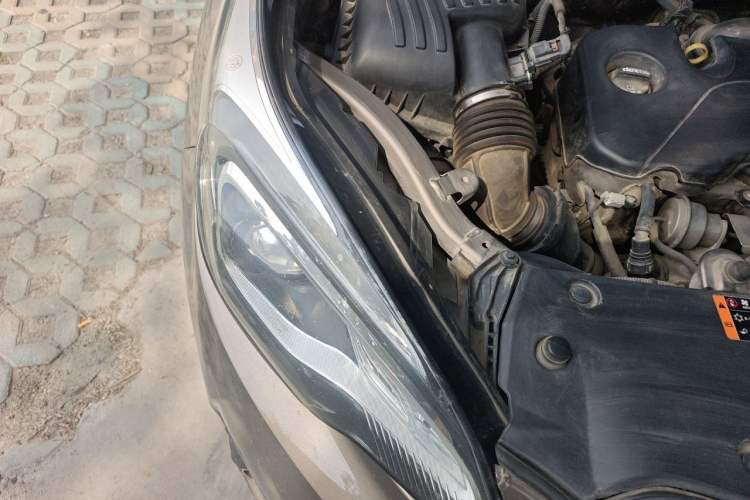 Used Buick Envision 2018 20T Two-Wheel-Drive Leading Model Right Front Headlight