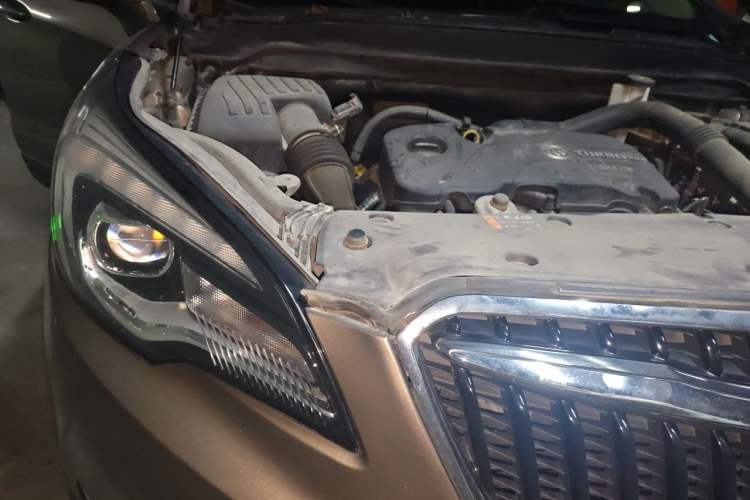 Used Buick Envision 2018 20T Two-Wheel Drive Luxury Model Right Front Headlight