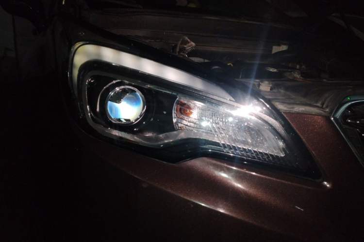 Used Buick Envision 2018 20T Two-Wheel-Drive Elite Model Right Front Headlight