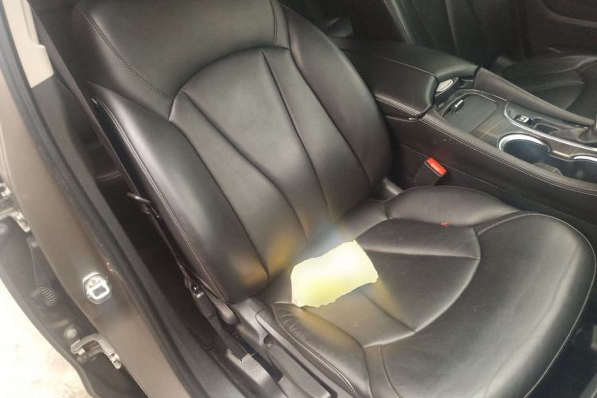 Used Buick Envision 2018 20T Two-Wheel-Drive Elite Model Right Front Seat