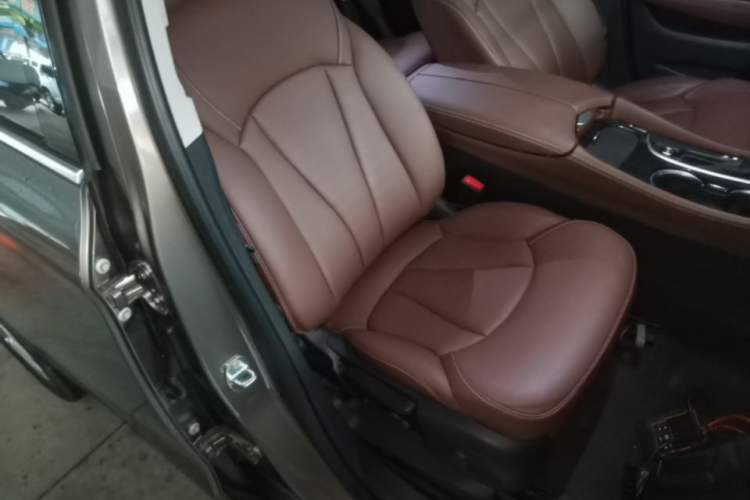 Used Buick Envision 2018 28T Four-Wheel Drive Elite Version Right Front Seat
