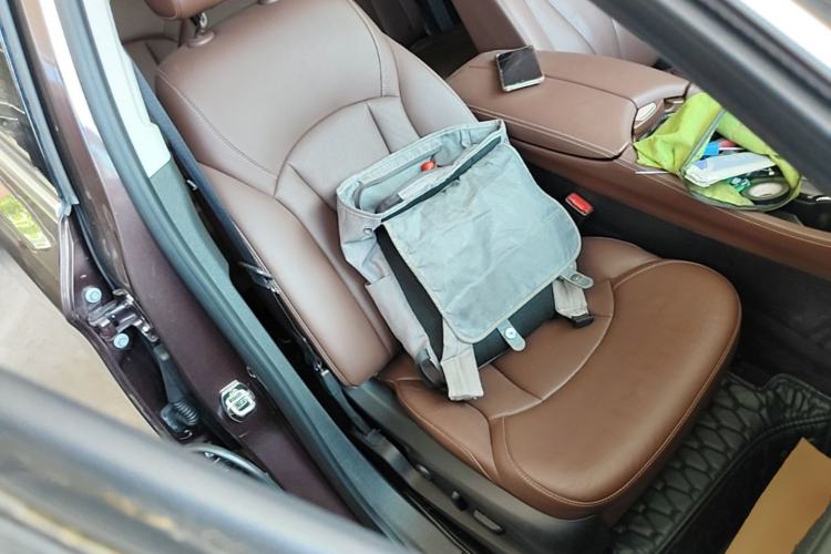 Used Buick Envision 2018 28T All-Wheel-Drive Versatile Sports Flagship Model Right Front Seat