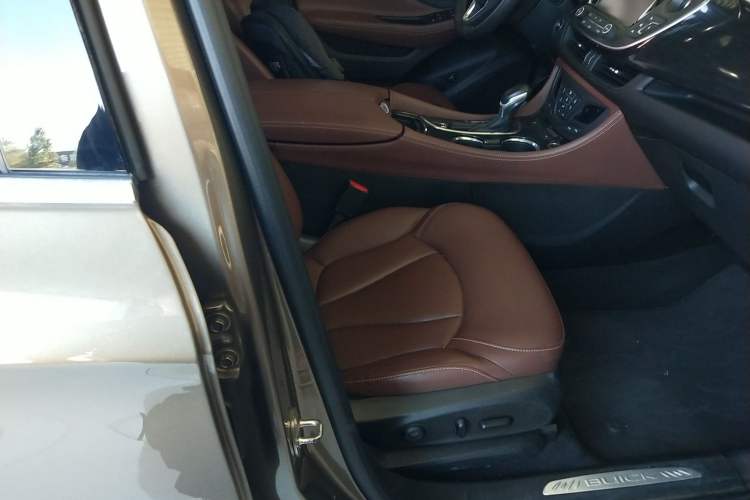 Used Buick Envision 2018 28T Four-Wheel Drive Luxury Model Right Front Seat