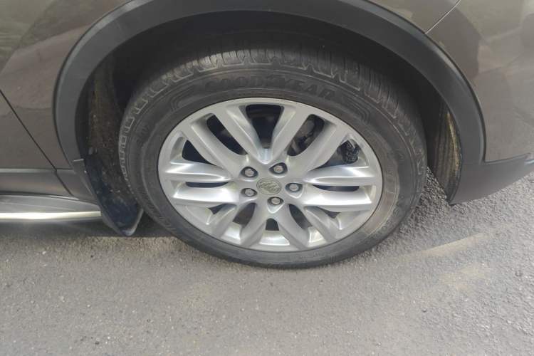 Used Buick Envision 2018 28T Four-Wheel Drive Elite Version Right Front Wheel Hub