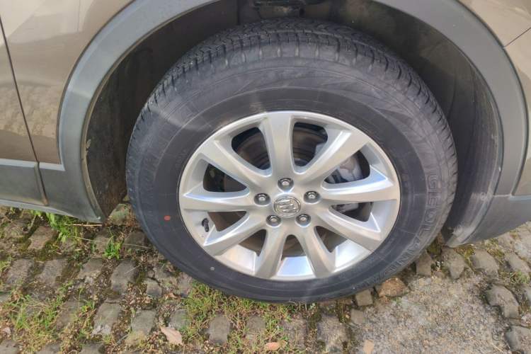 Used Buick Envision 2018 20T Two-Wheel-Drive Leading Model Right Front Wheel Hub