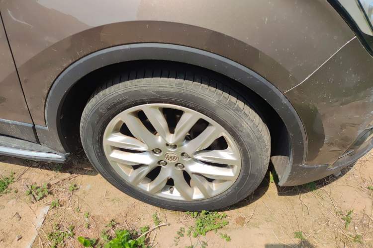 Used Buick Envision 2018 28T Four-Wheel Drive Elite Version Right Front Wheel Hub