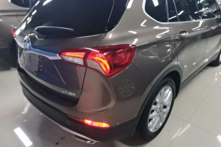 Used Buick Envision 2018 28T All-Wheel-Drive Versatile Sports Flagship Model Right Rear Taillight