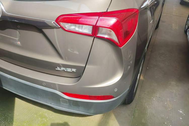 Used Buick Envision 2018 20T Two-Wheel-Drive Elite Model Right Rear Taillight