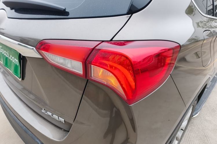 Used Buick Envision 2018 20T Two-Wheel-Drive Leading Model Right Rear Taillight