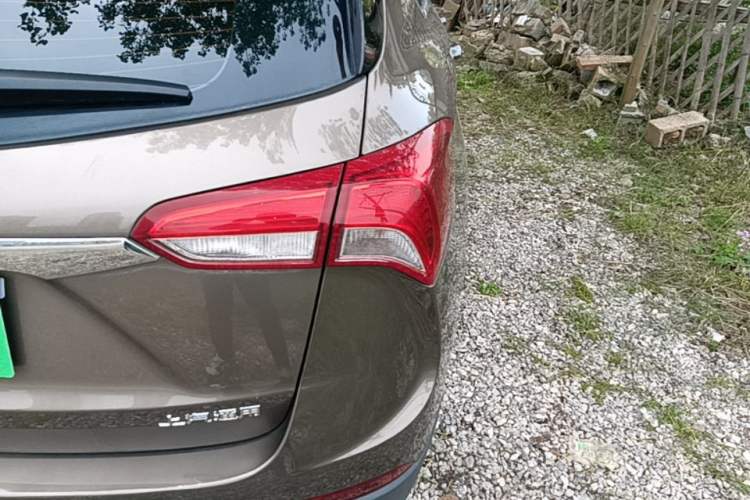 Used Buick Envision 2018 20T Two-Wheel-Drive Elite Model Right Rear Taillight