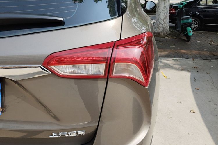 Used Buick Envision 2018 28T Four-Wheel Drive Elite Version Right Rear Taillight