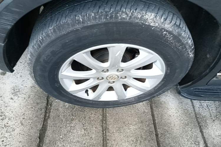 Used Buick Envision 2018 20T Two-Wheel Drive Luxury Model Right Rear Wheel Hub