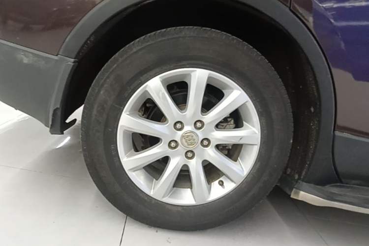 Used Buick Envision 2018 20T Two-Wheel-Drive Elite Model Right Rear Wheel Hub