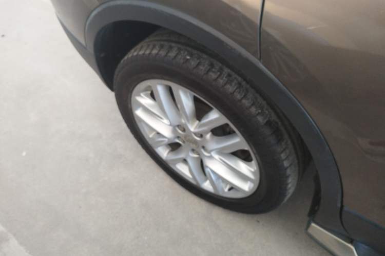 Used Buick Envision 2018 28T Four-Wheel Drive Elite Version Right Rear Wheel Hub