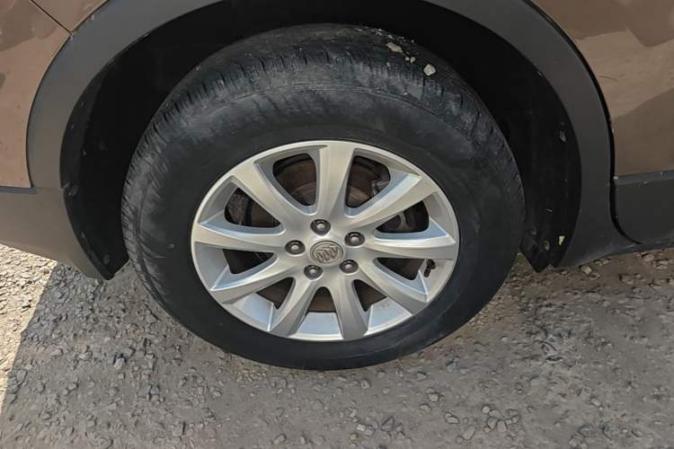 Used Buick Envision 2018 20T Two-Wheel-Drive Leading Model Right Rear Wheel Hub