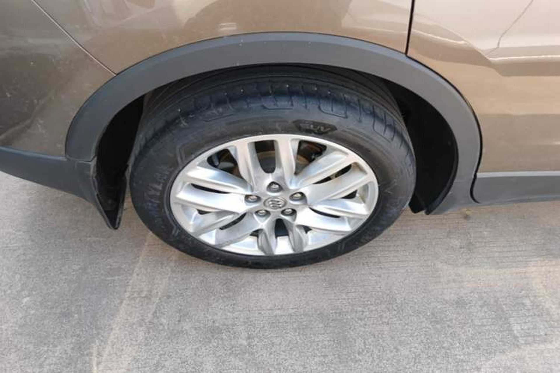 Used Buick Envision 2018 28T Four-Wheel Drive Luxury Model Right Rear Wheel Hub