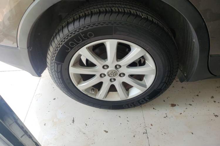 Used Buick Envision 2018 20T Two-Wheel Drive Luxury Model Right Rear Wheel Hub