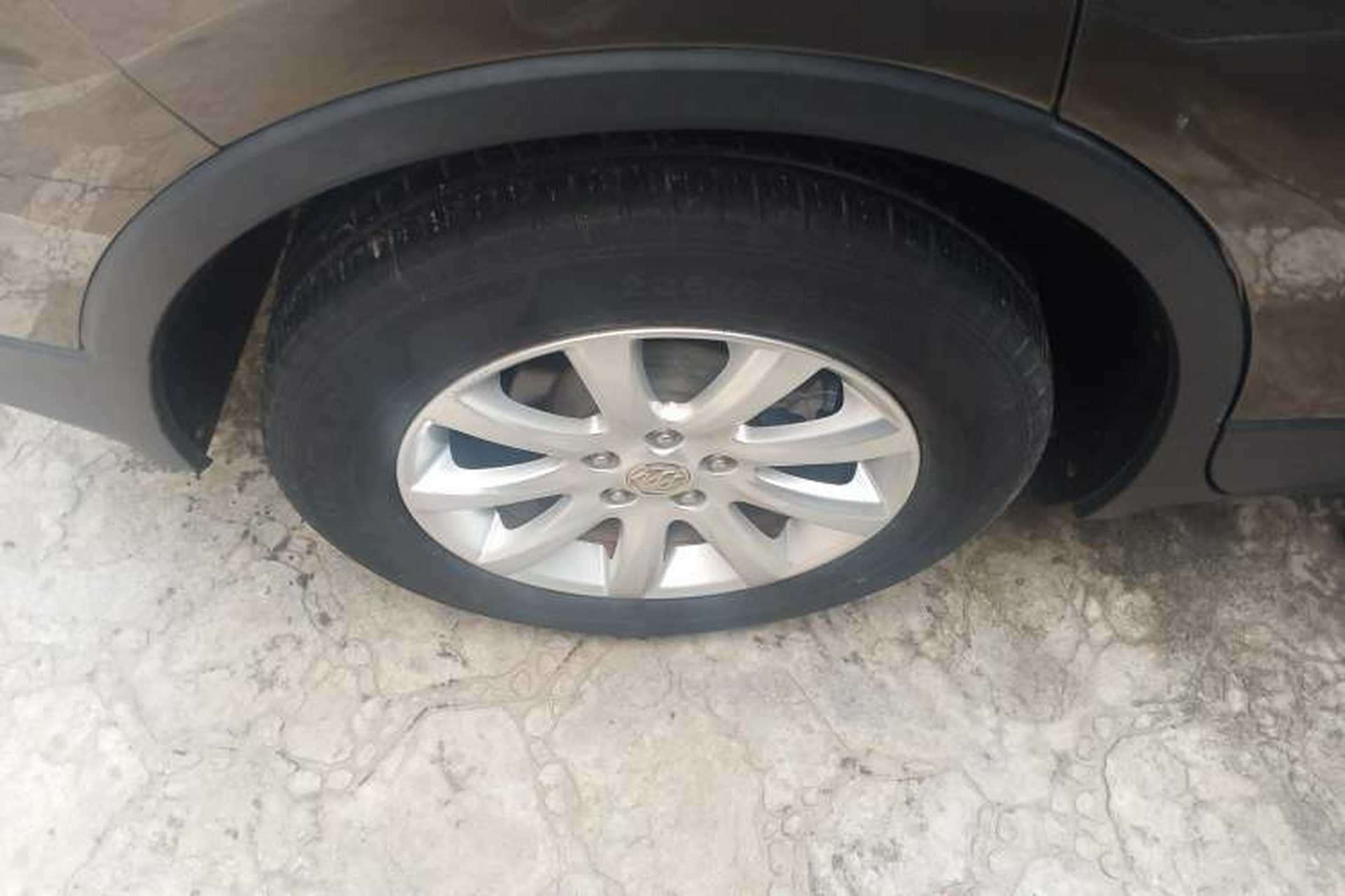 Used Buick Envision 2018 20T Two-Wheel-Drive Elite Model Right Rear Wheel Hub