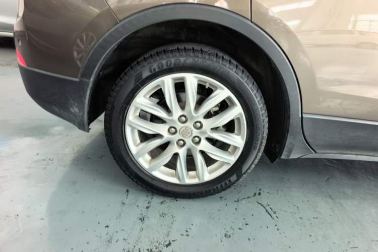 Used Buick Envision 2018 28T Four-Wheel Drive Elite Version Right Rear Wheel Hub
