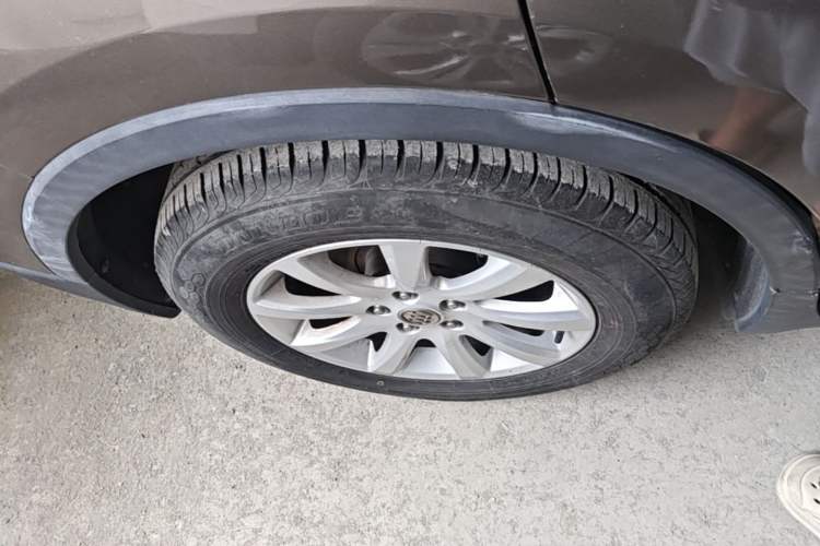 Used Buick Envision 2018 20T Two-Wheel-Drive Leading Model Right Rear Wheel Hub