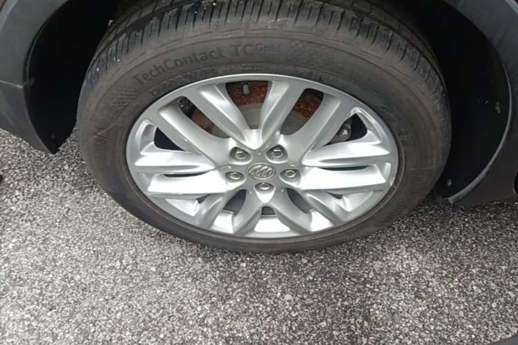 Used Buick Envision 2018 28T Four-Wheel Drive Elite Version Right Rear Wheel Hub
