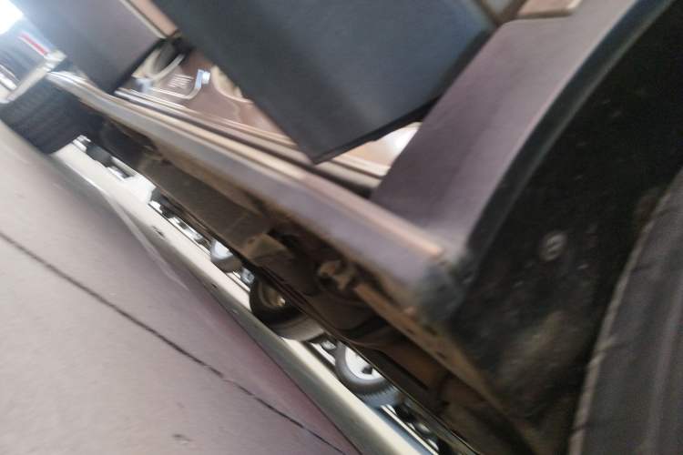 Used Buick Envision 2018 28T Four-Wheel Drive Elite Version Right Side Sill