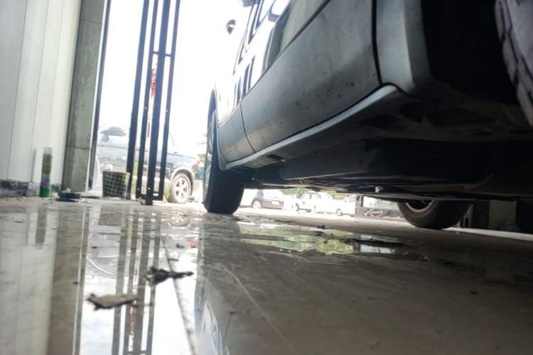 Used Buick Envision 2018 20T Two-Wheel Drive Luxury Model Right Side Sill